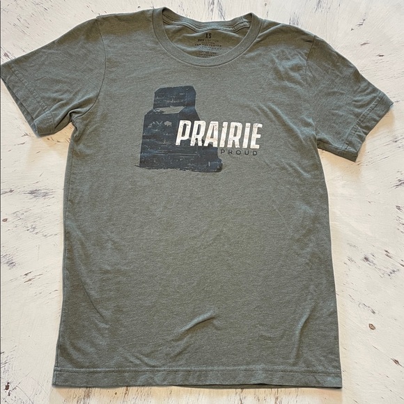 Prairie Proud T-shirt Alberta, Saskatchewan, Manitoba - Picture 1 of 4